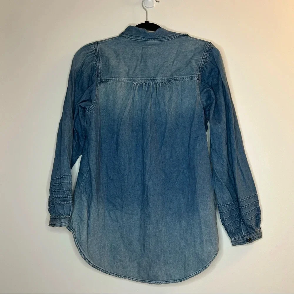 American Eagle Trim Denim Button Down Shirt Small NWT - Picture 6 of 7